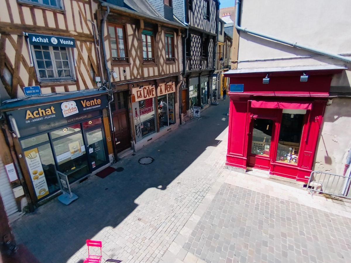 2 Pieces Totalement Renove Au Coeur De Bourges Apartment Екстериор снимка