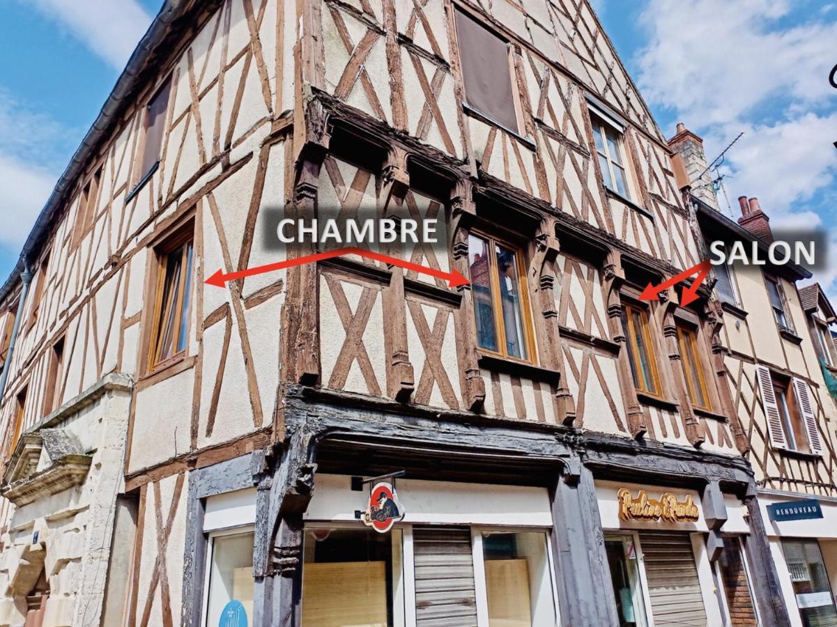 2 Pieces Totalement Renove Au Coeur De Bourges Apartment Екстериор снимка