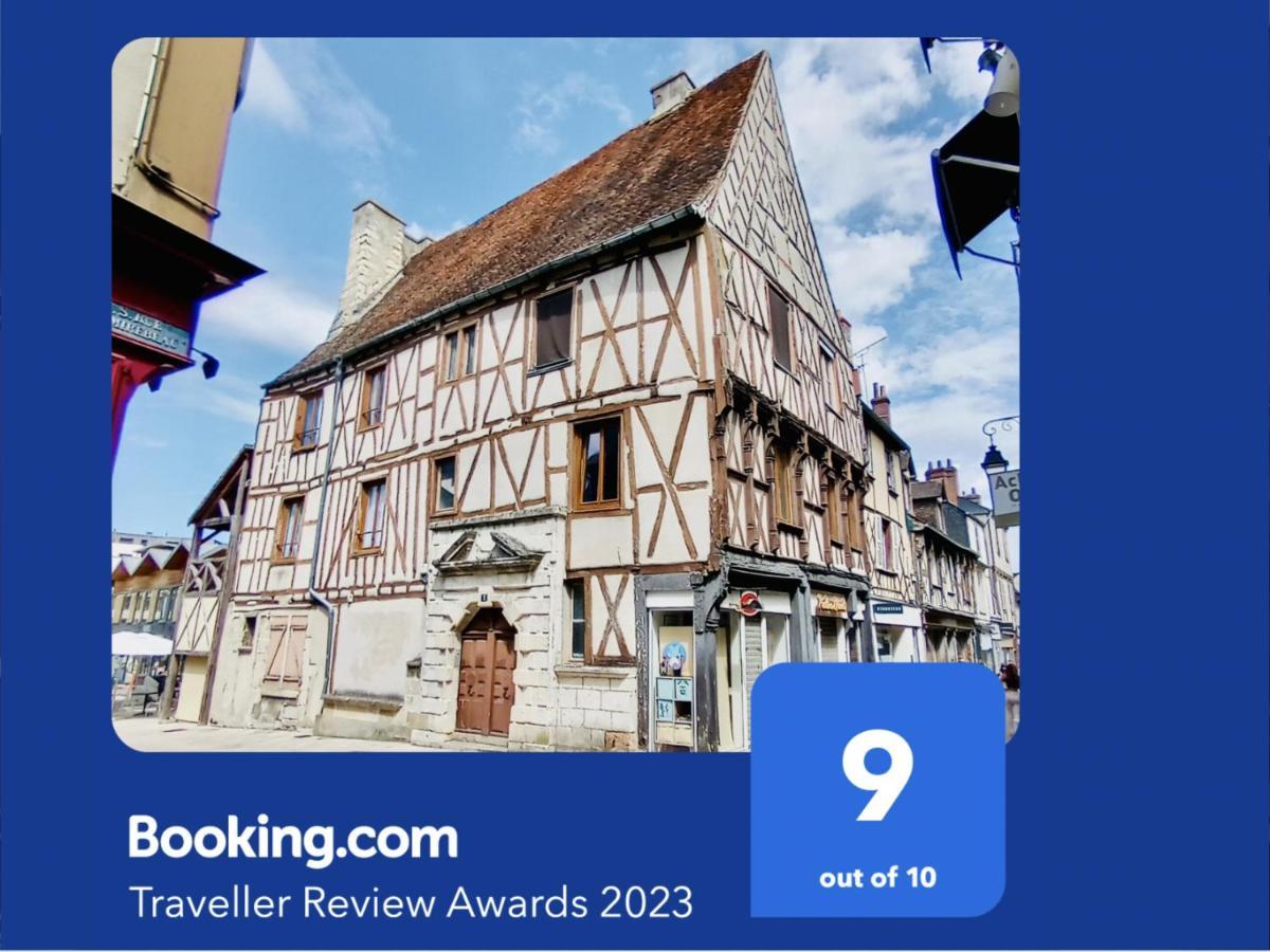 2 Pieces Totalement Renove Au Coeur De Bourges Apartment Екстериор снимка