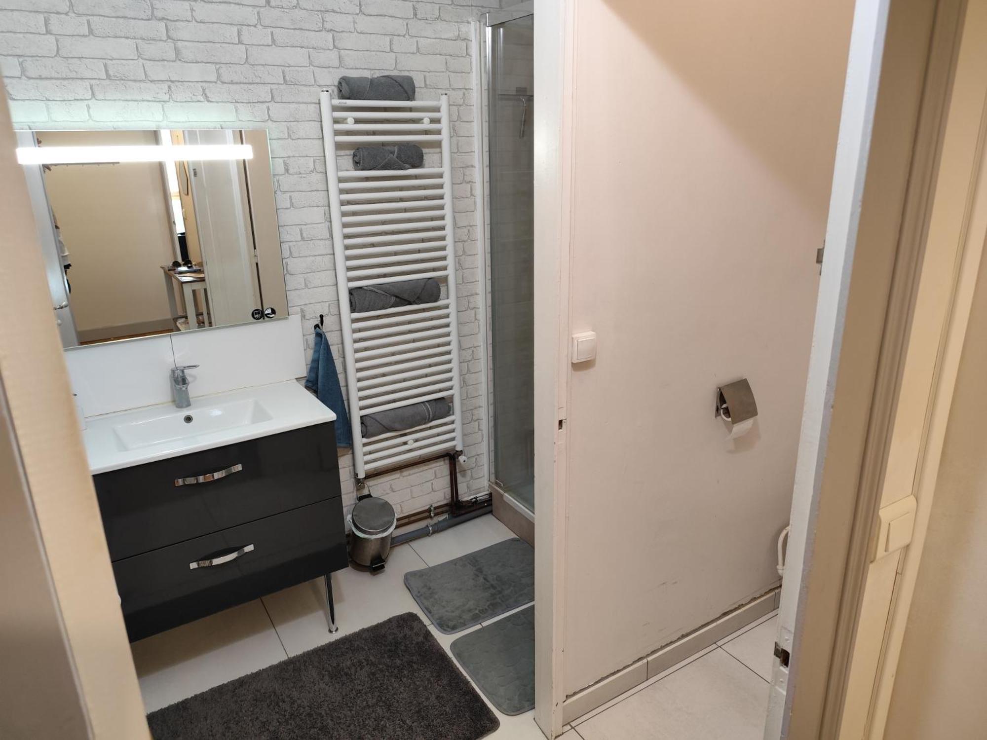 2 Pieces Totalement Renove Au Coeur De Bourges Apartment Екстериор снимка
