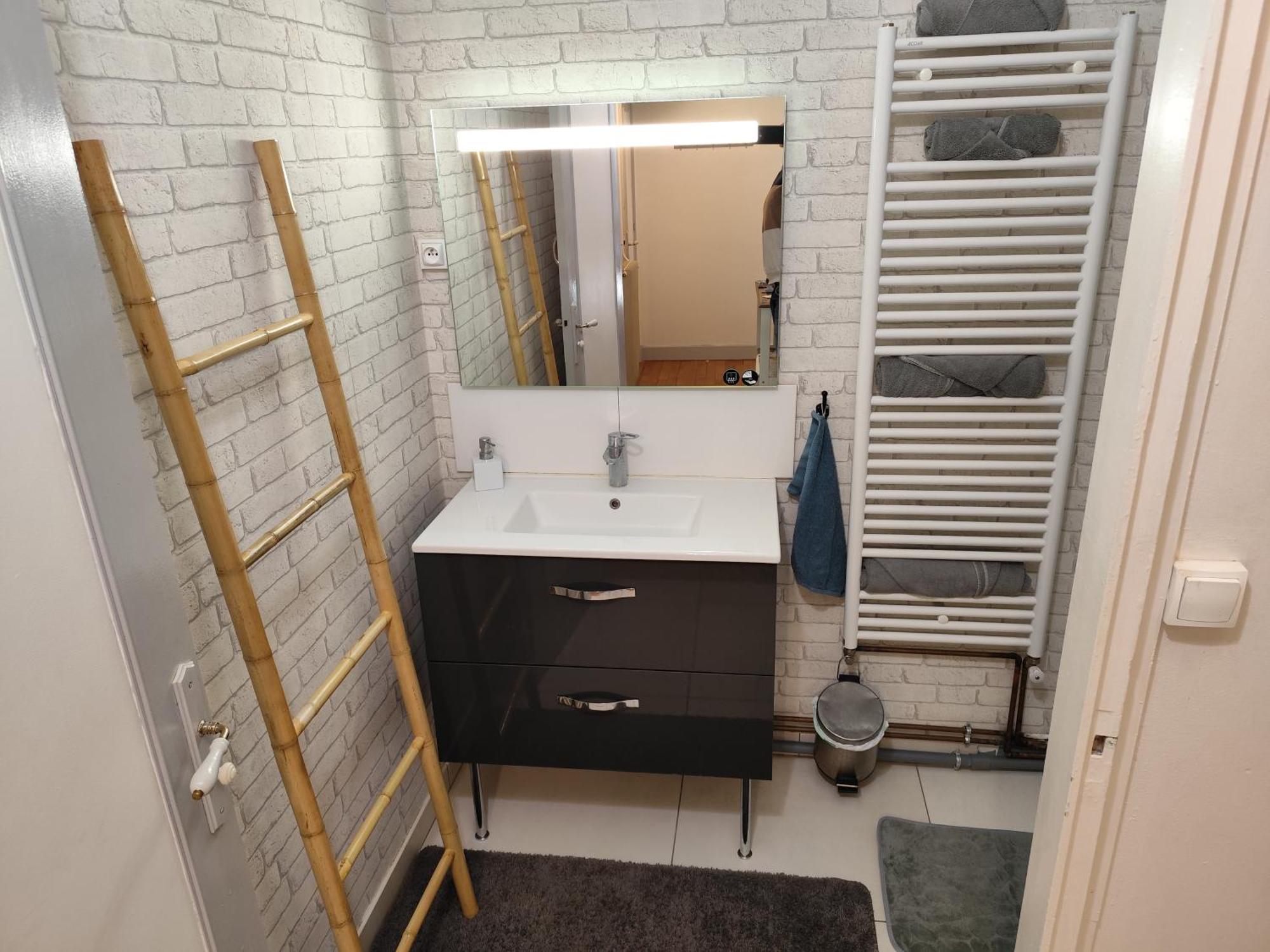 2 Pieces Totalement Renove Au Coeur De Bourges Apartment Екстериор снимка
